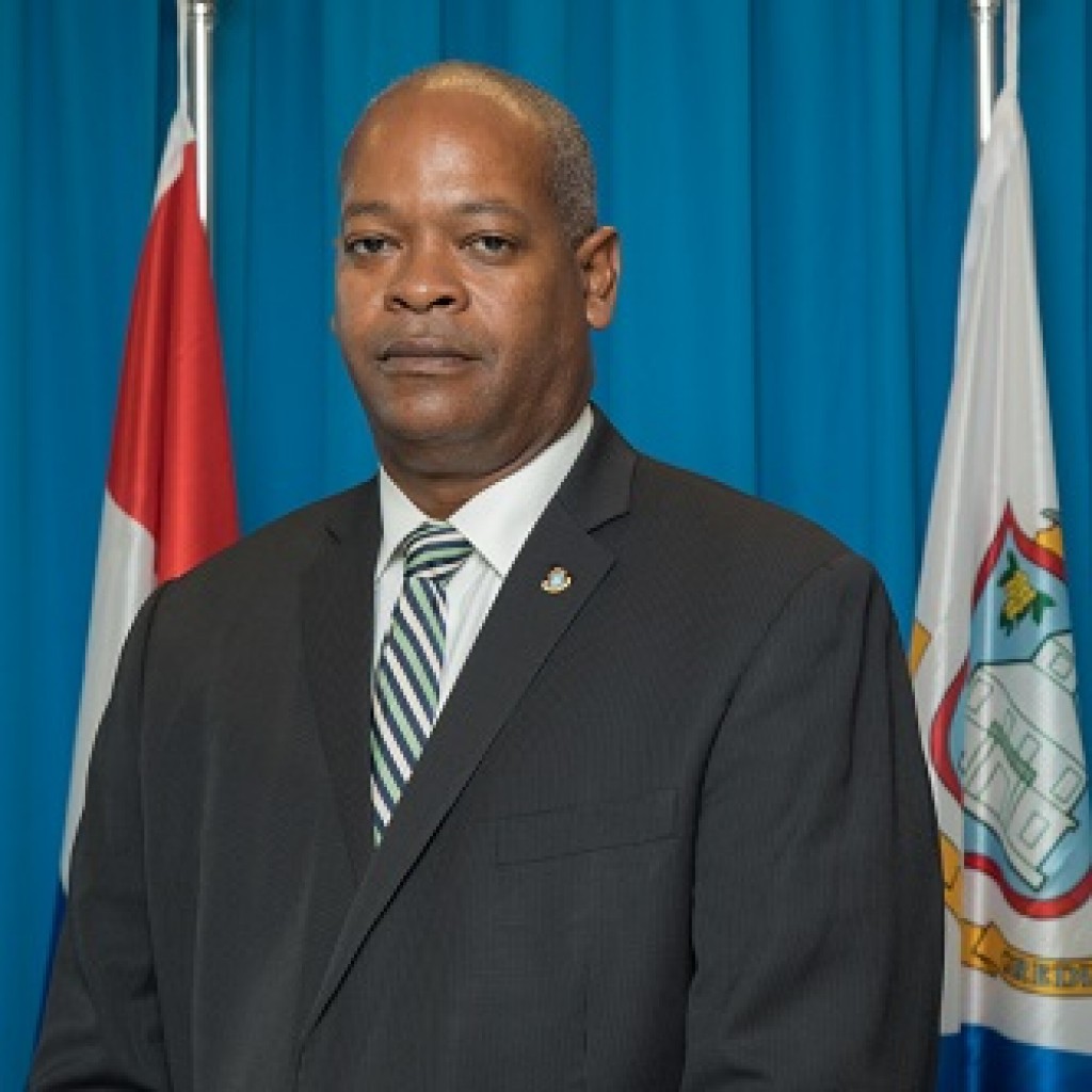 Minister of Tourism & Economic De Weever encourages unemployed to visit ...